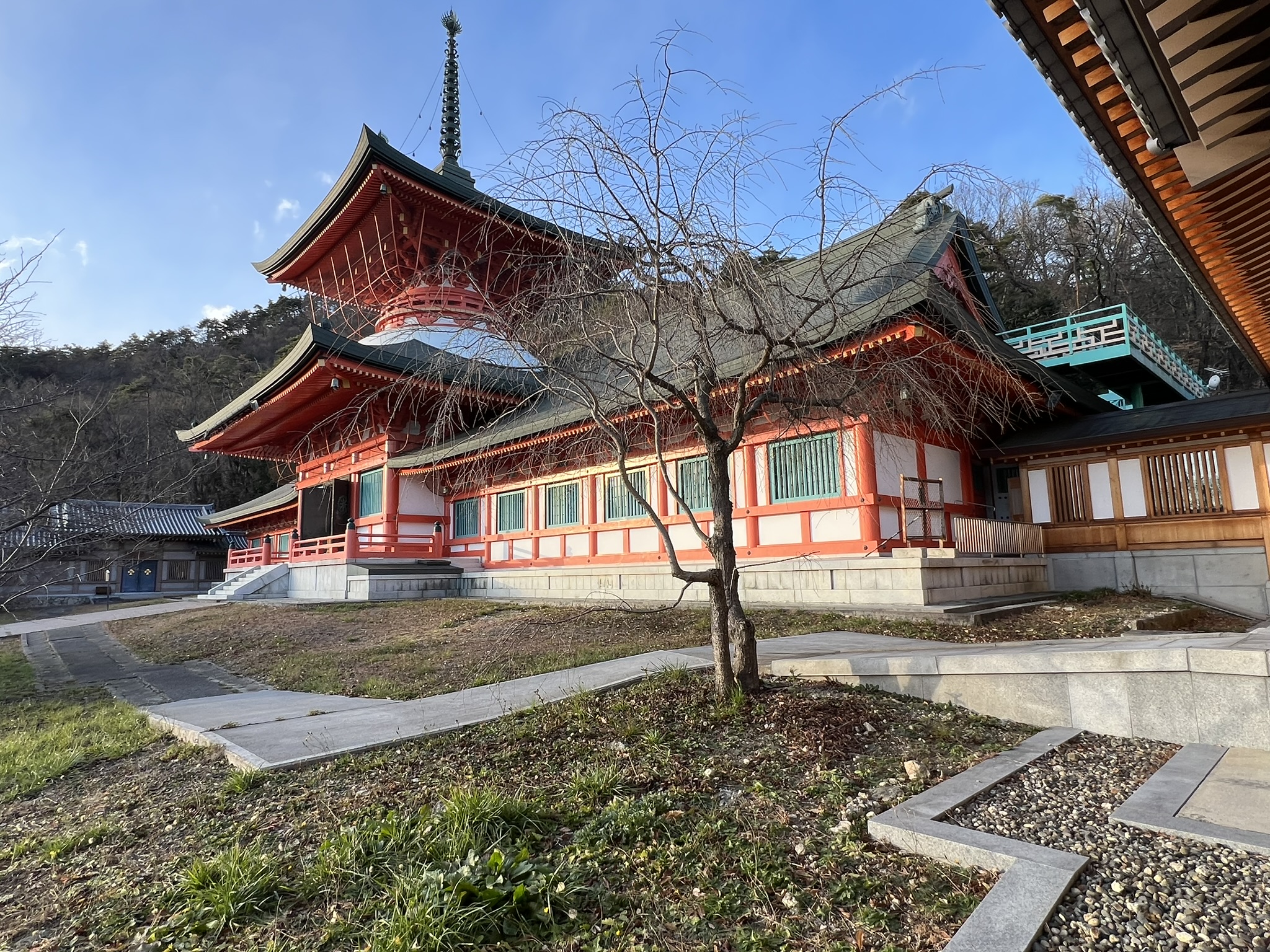 02_東側より見る