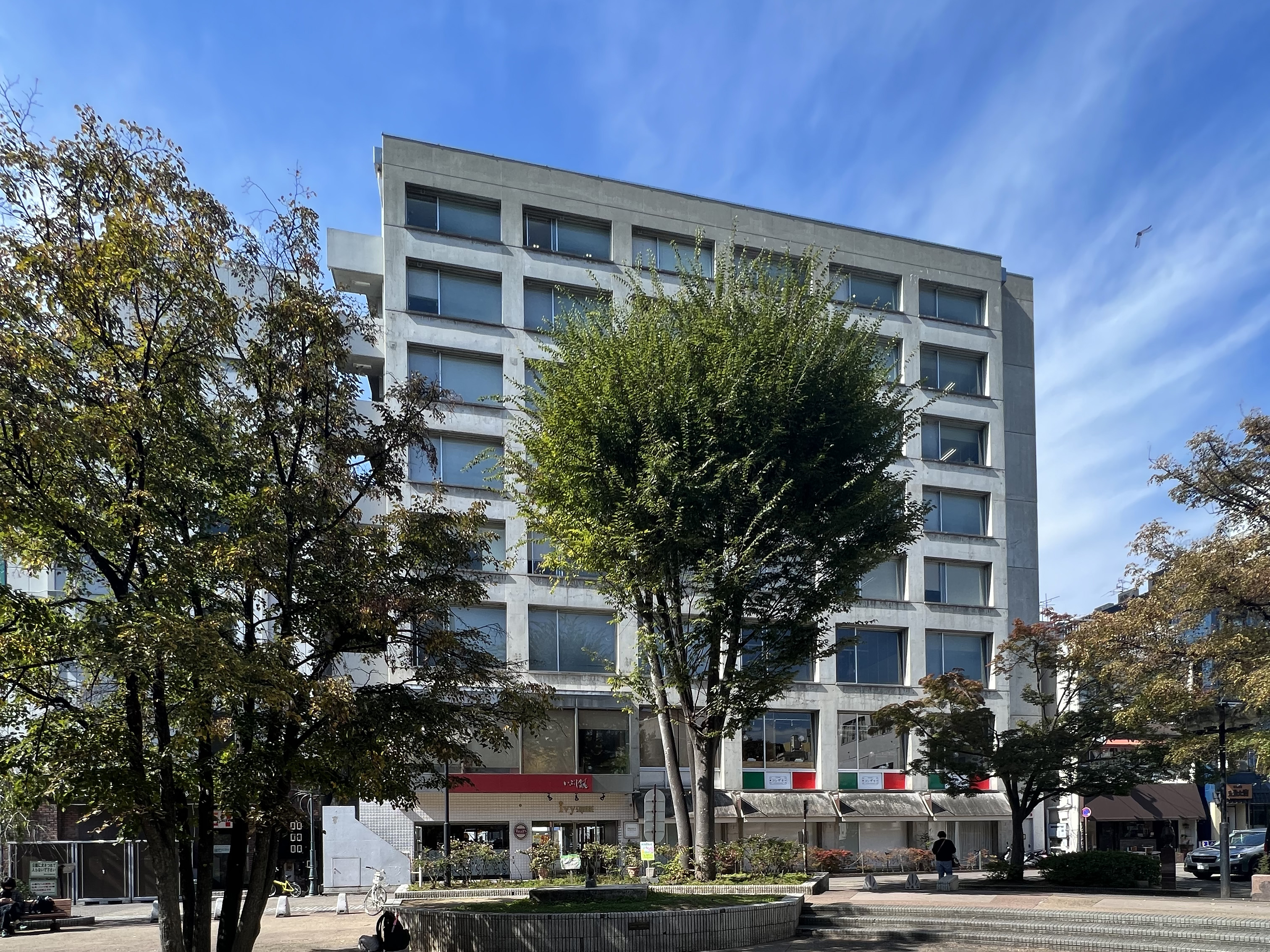 05_外観南側 05_外観南側