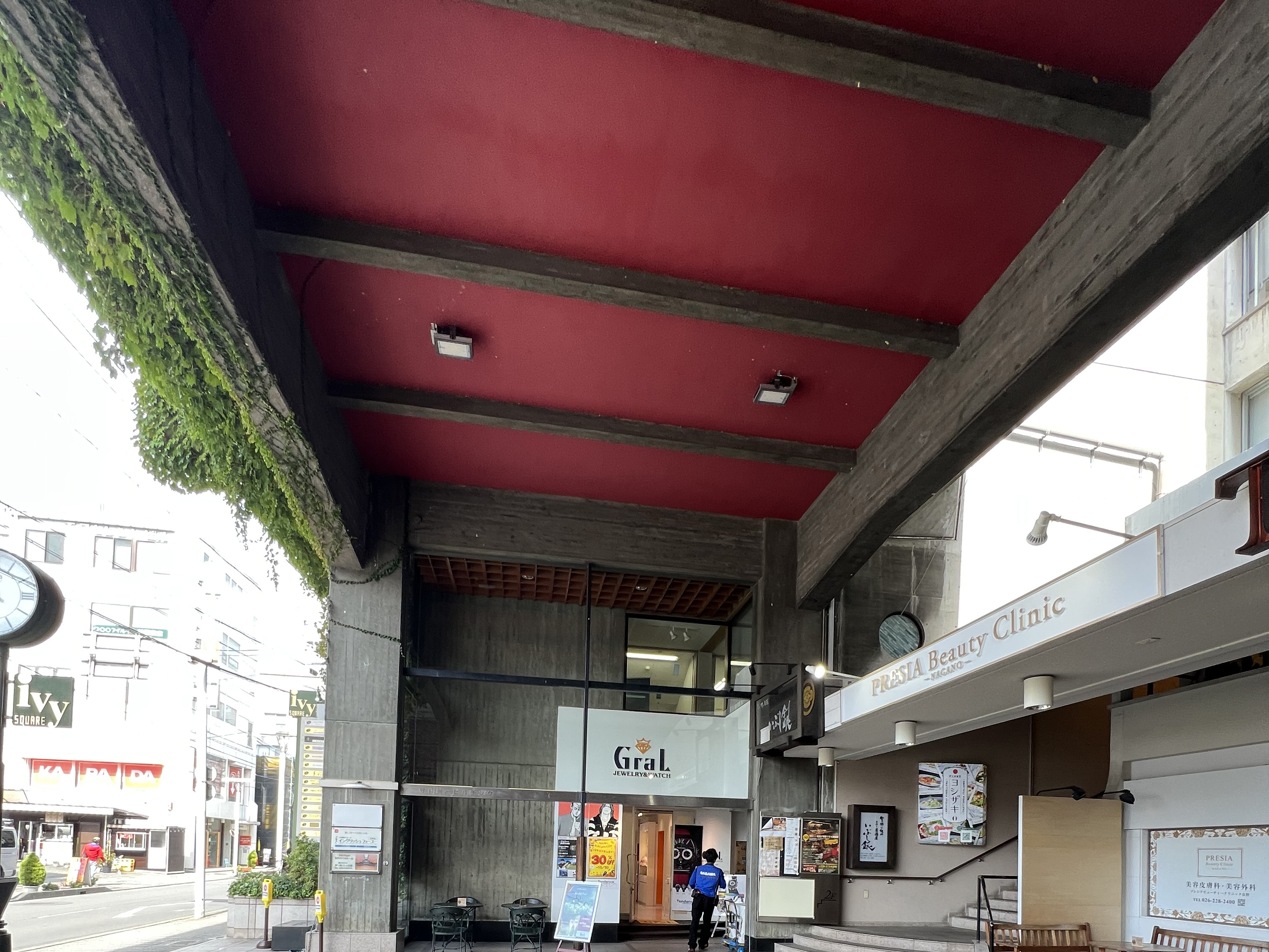 07_エントランス部分 07_エントランス部分