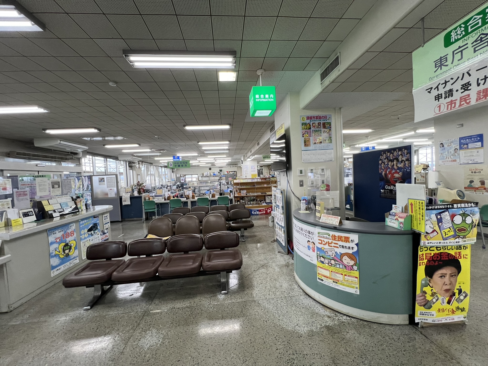 10_エントランスホール