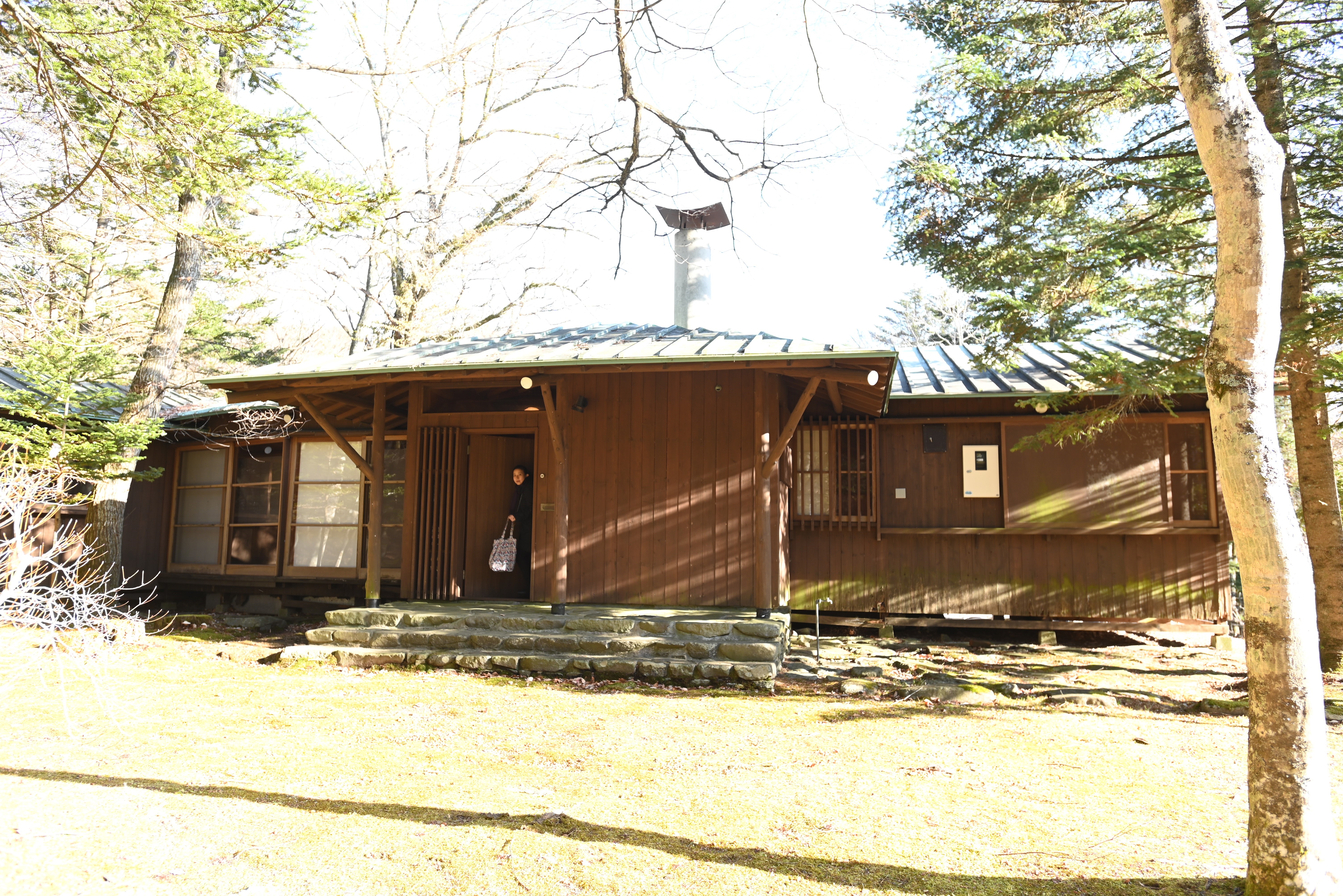 02_外部　玄関周り(寄棟)