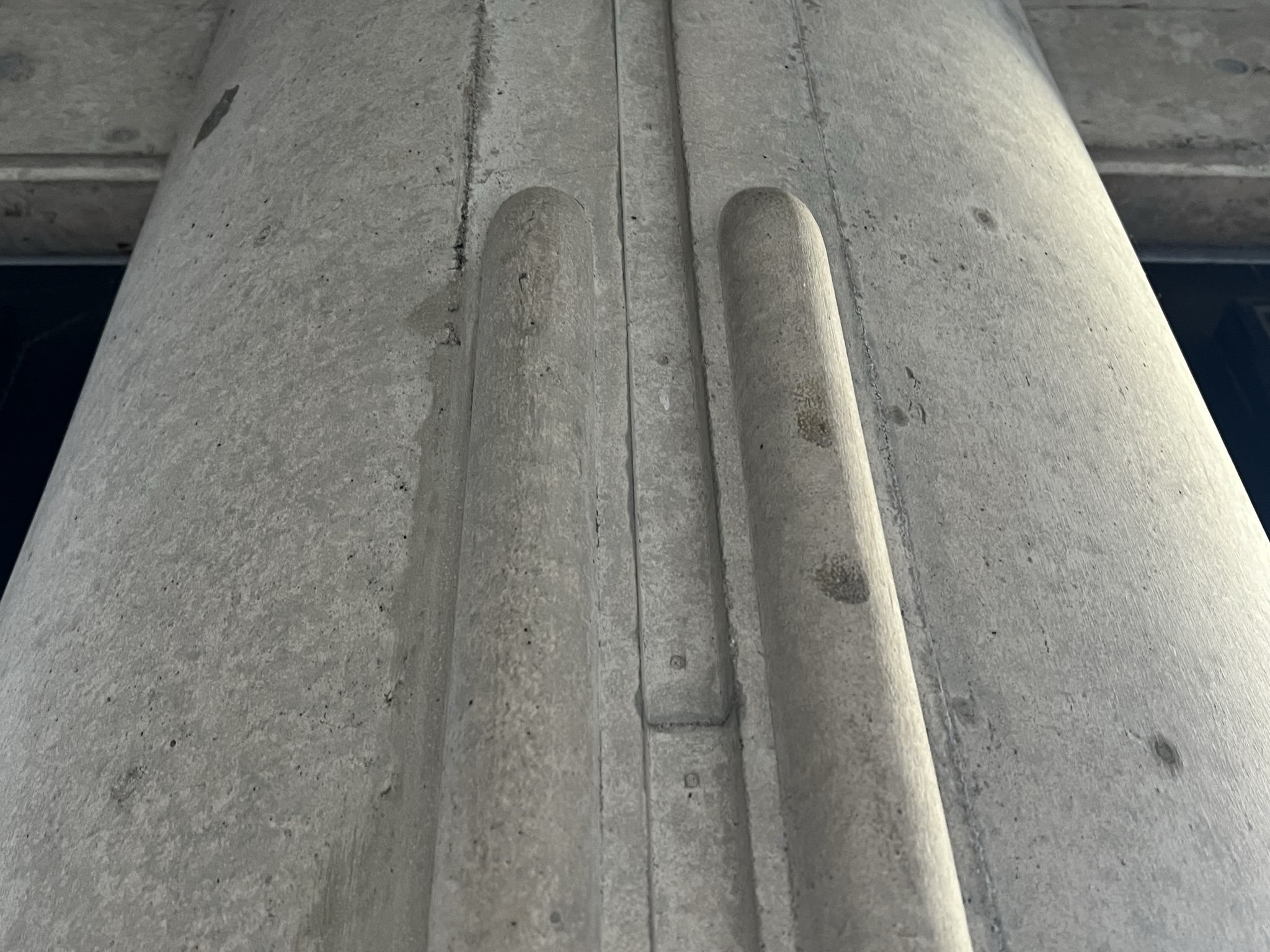 08_コンクリート打ち放し柱詳細