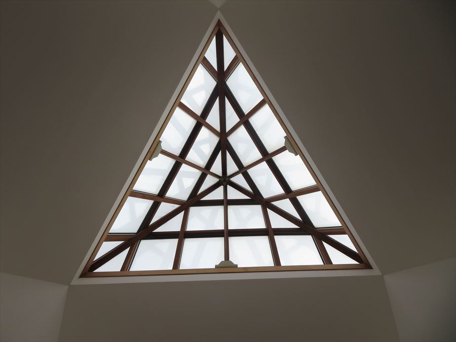 09_ホワイエトップライト