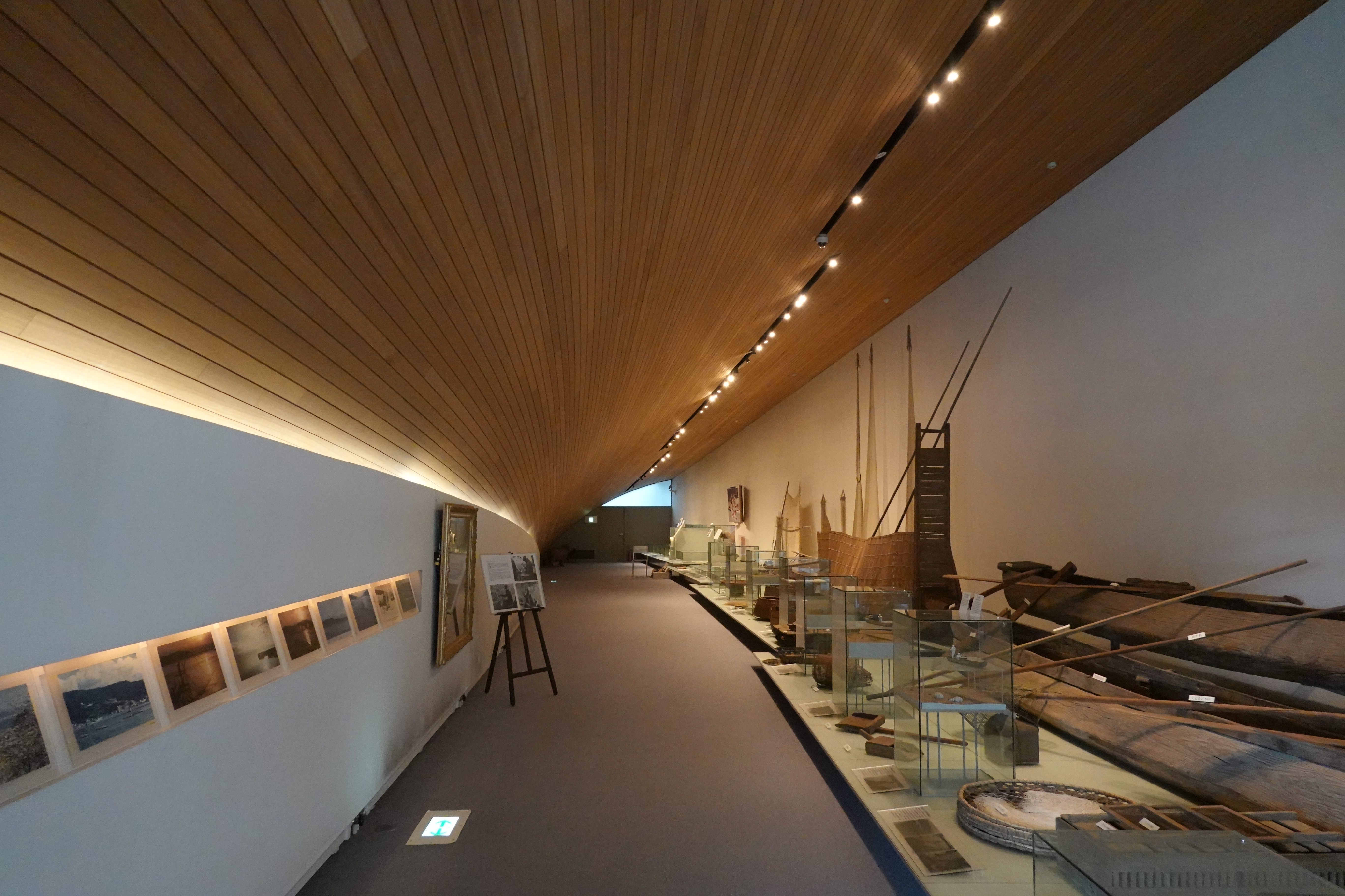 09_諏訪湖展示室1