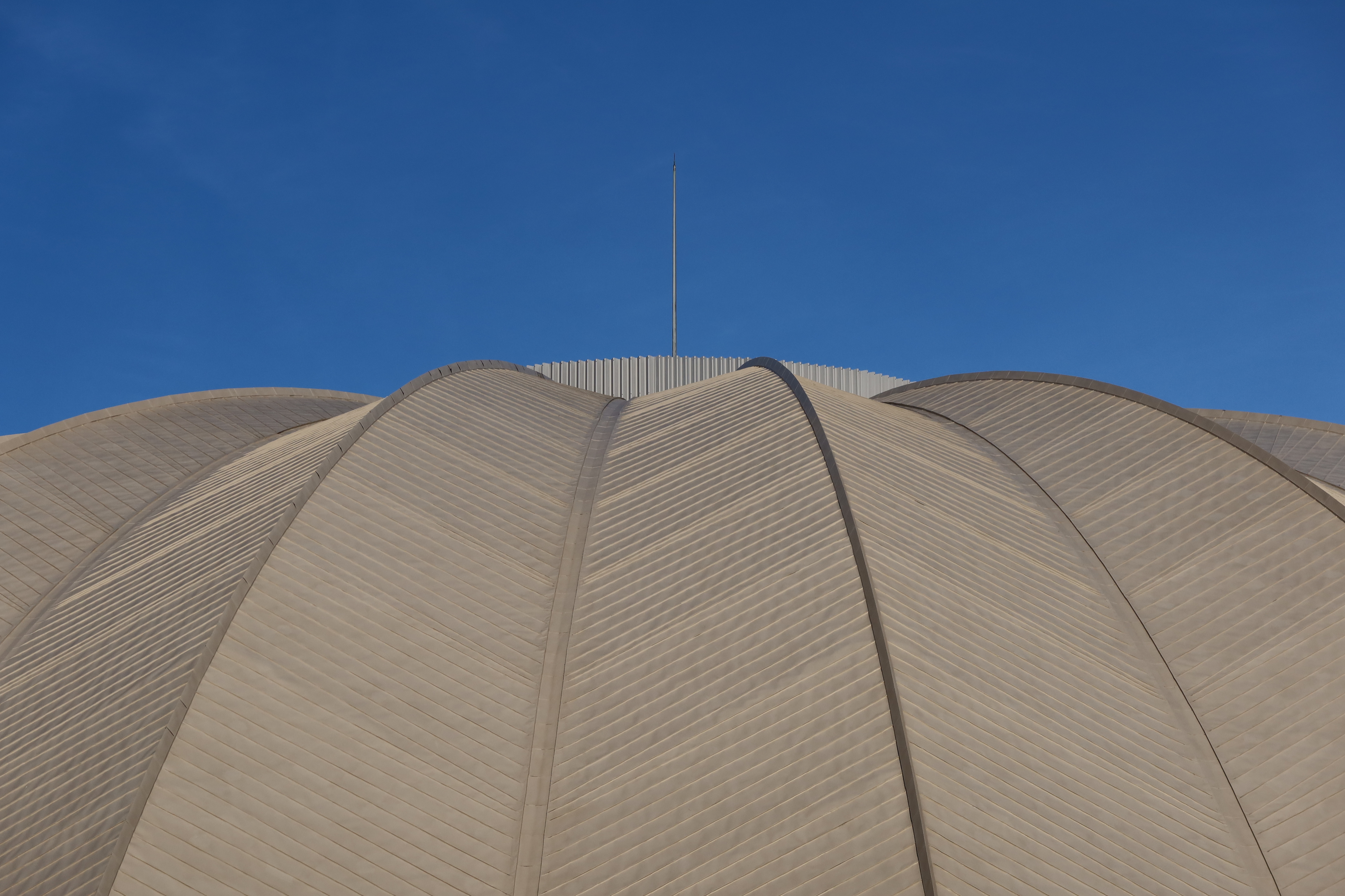 05_外観　ドーム頂点