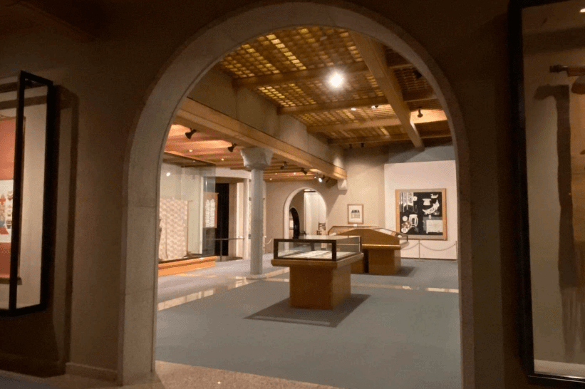 07_展示室CからDを見る