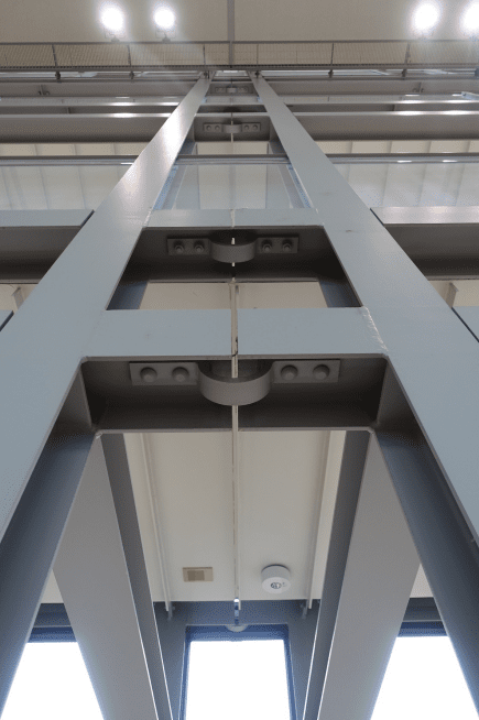 06_外周回廊見上げ