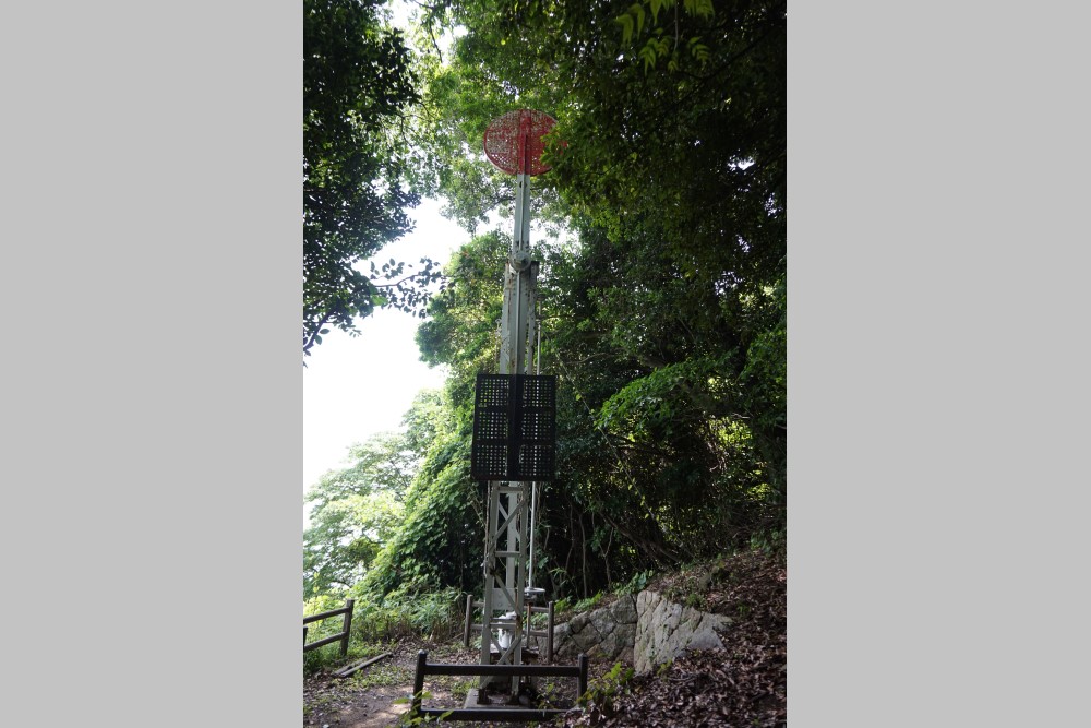 部埼灯台旧昼間潮流信号機