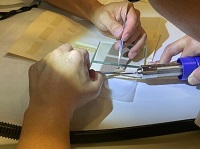 加温による粘着テープの除去2