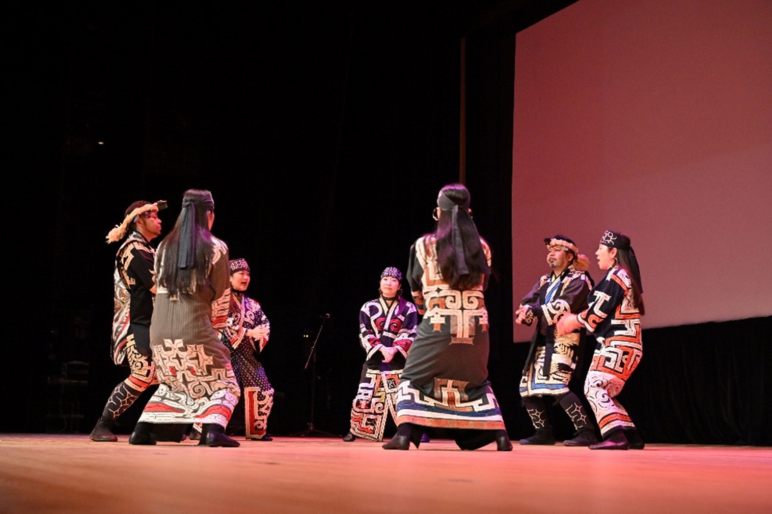 アイヌ舞踊